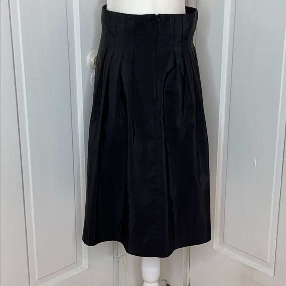 H&M•SKIRT - Picture 2 of 7